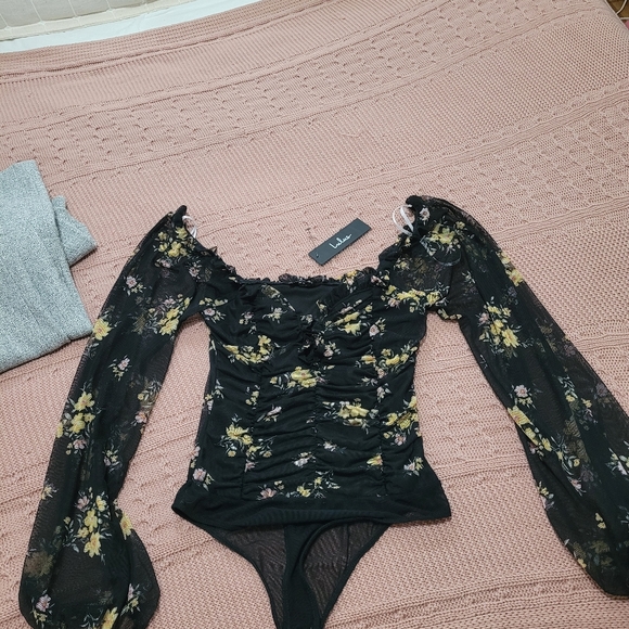 Lulu's bodysuit size small - Picture 2 of 3